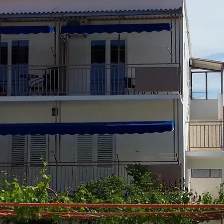 Valerija Apartament Tribalj