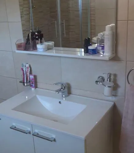 Valerija Apartament Tribalj